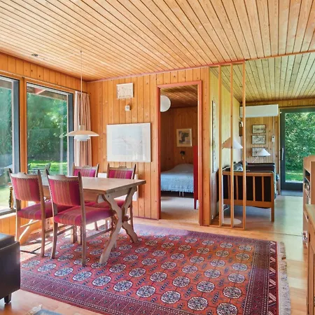 בית נופש Idyllic Coastal Comfort And Relaxing *
