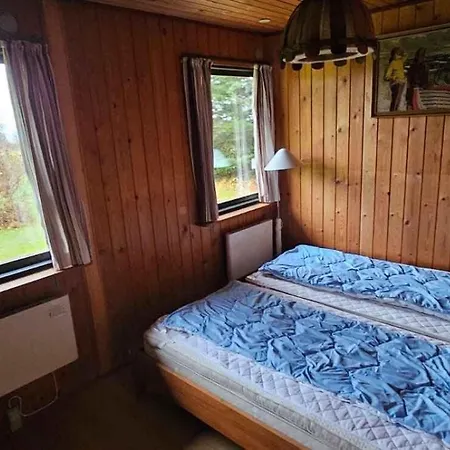Idyllic Coastal Comfort And Relaxing *